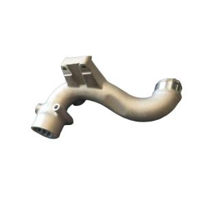 ‌Genuine Sinotruk HOWO D7B Hydraulic Retarder Coolant Elbow 202V06303-5706 | High-Pressure Aluminum Alloy Coolant Transfer Pipe with Anti-Corrosion Coating